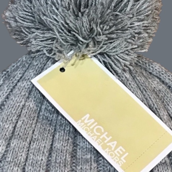 Michael Kors Gray Pom-Pom Beanie. NWT - Picture 3 of 4